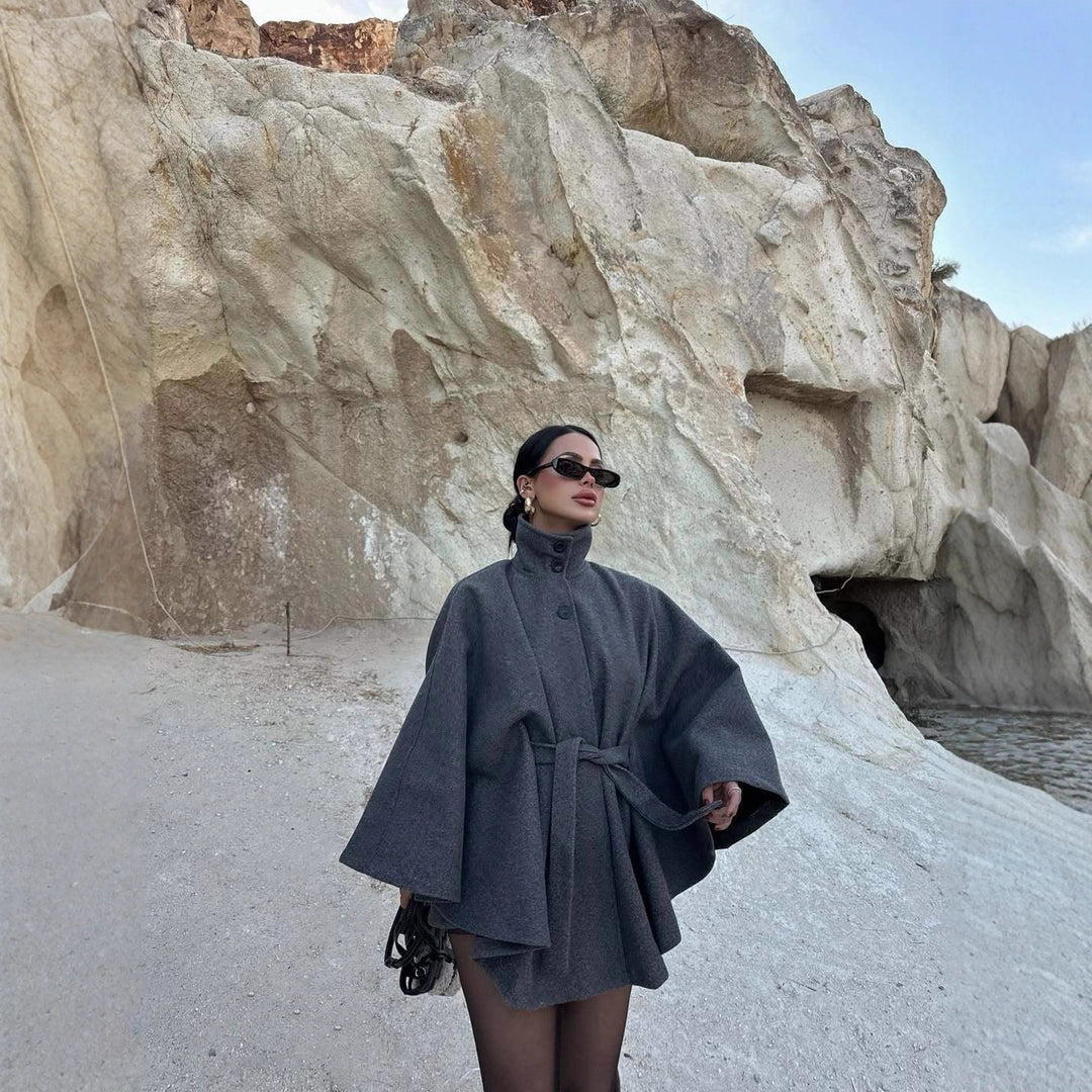 Damen Kurze Boxy-Wollmix-Jacke mit Stehkragen und aufgesetzten Pattentaschen Drune