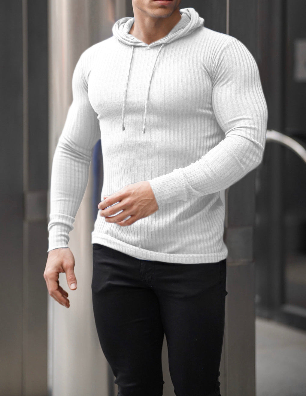 Herren eng anliegendes Rippstrick-Kapuzenlongsleeve mit Slim-Fit und Elastikanteil Drune
