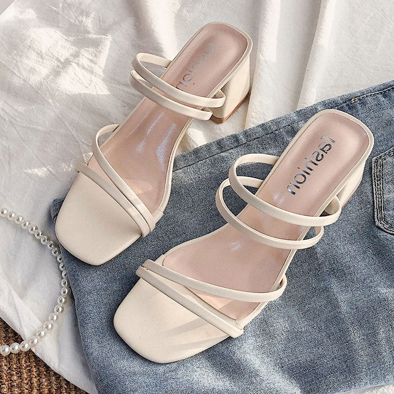 Damen elegante Absatzsandalen mit raffinierten Riemen Drune