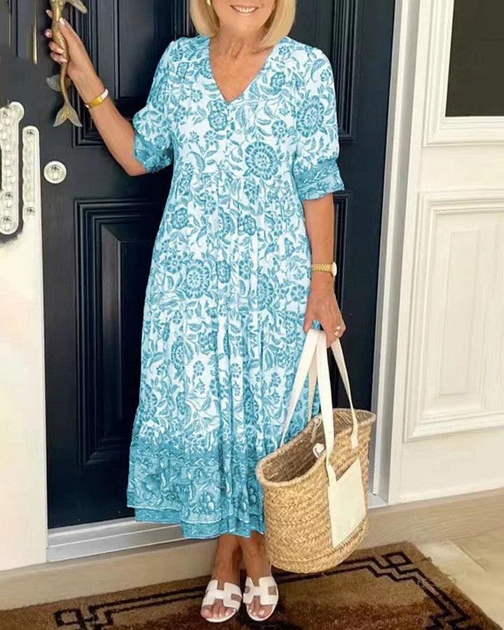 Drune | Kleid mit V-Ausschnitt und Print in Übergröße