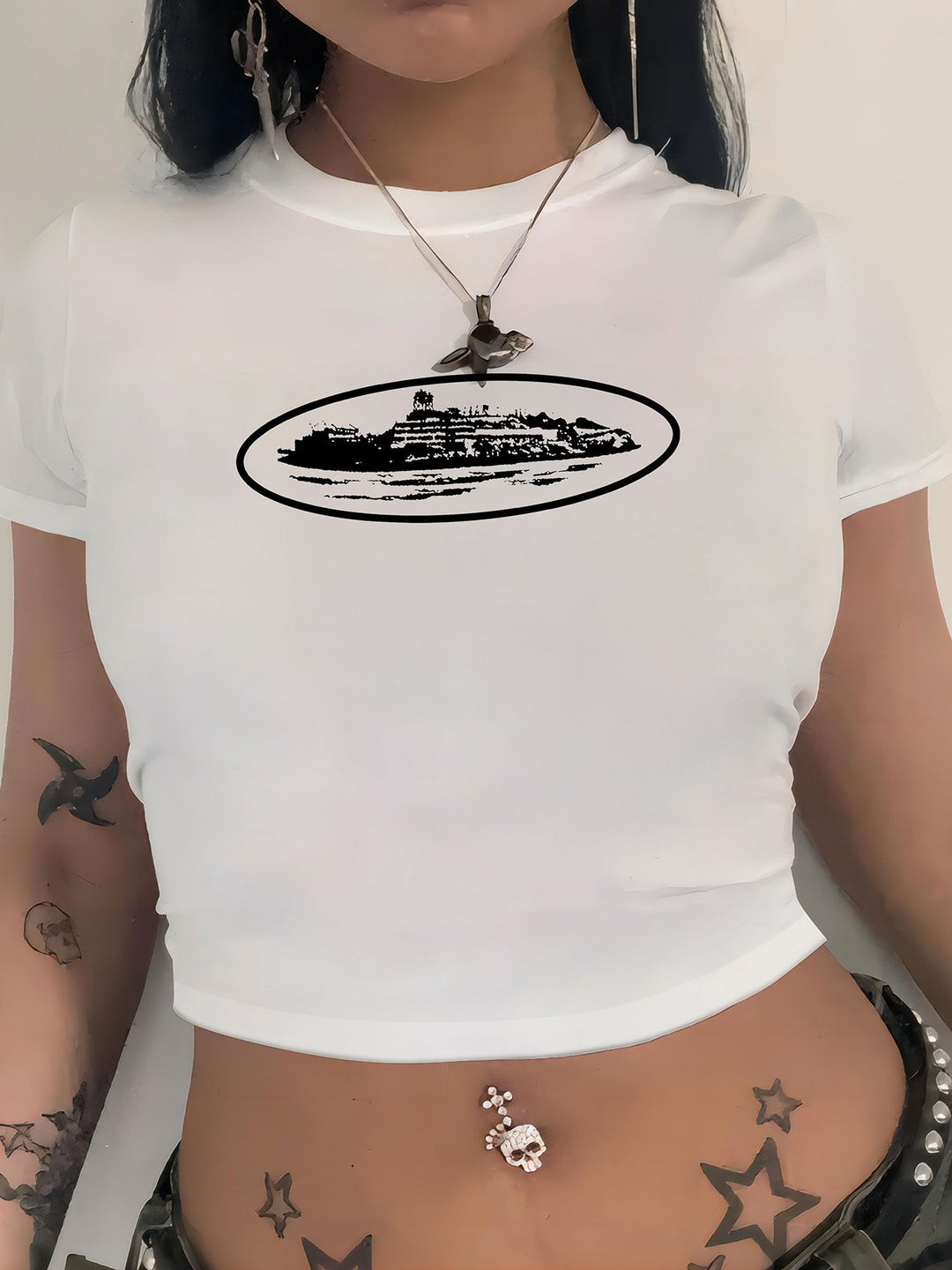 Damen cropped T-Shirt mit exklusivem Pferdemotiv und figurbetontem Schnitt Drune