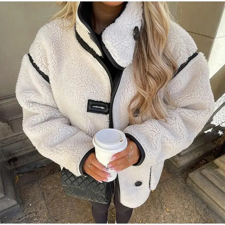 Damen Kuschelige Fleecejacke mit hohem Kragen und praktischen Taschen Drune