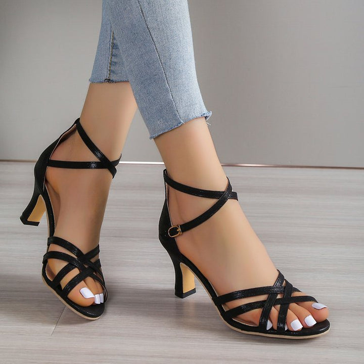 Damen Absatzsandalen mit modischem Riemendesign und eleganter Cross-Over-Bindung Drune