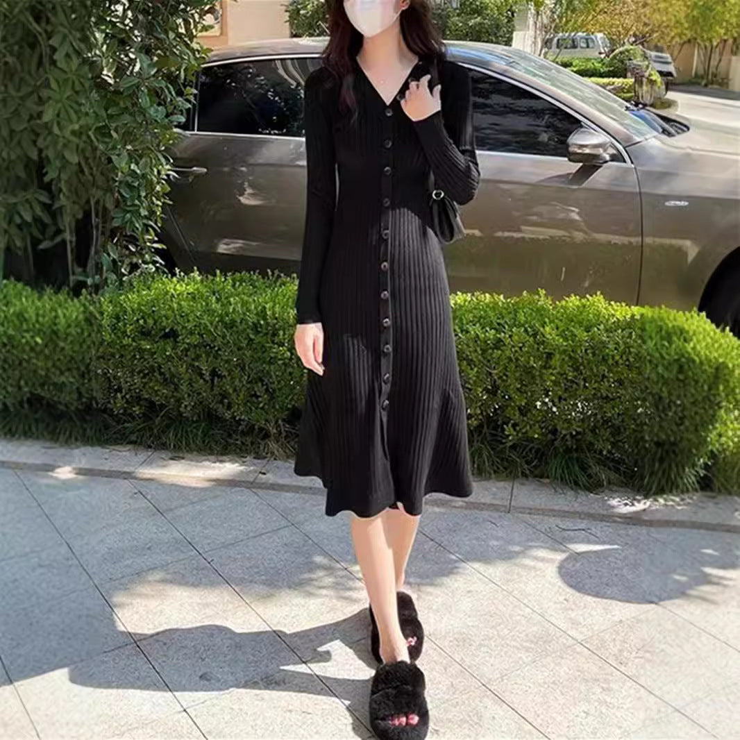 Damen lässiges Midi-Kleid aus feinem Rippstrick mit Knopfleiste Drune