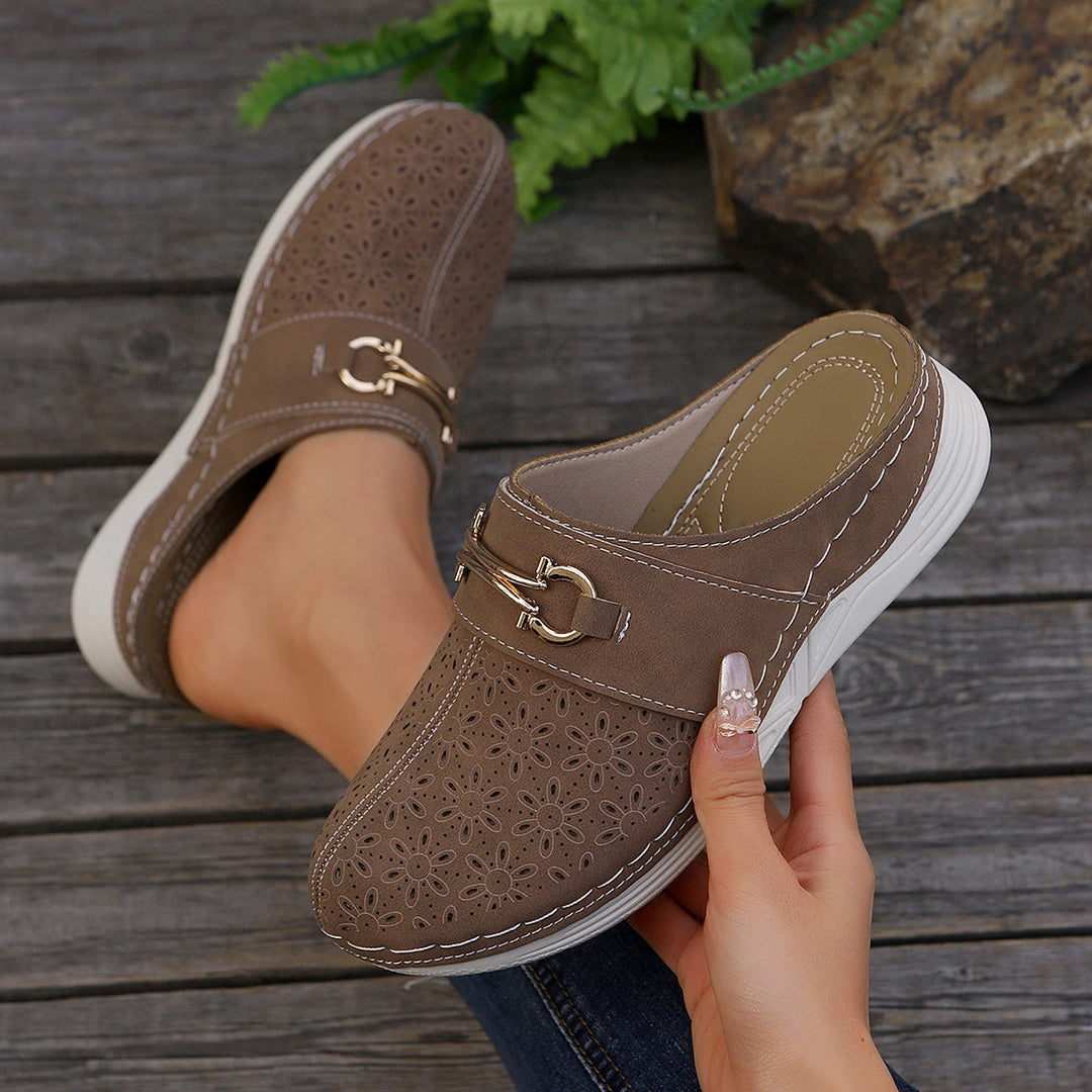 Damen Clogs mit floralem Lochdesign und komfortabler Fußbettgestaltung Drune