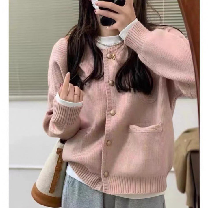 Damen Strickjacke mit Knopfdetails und großzügigen Taschen Drune