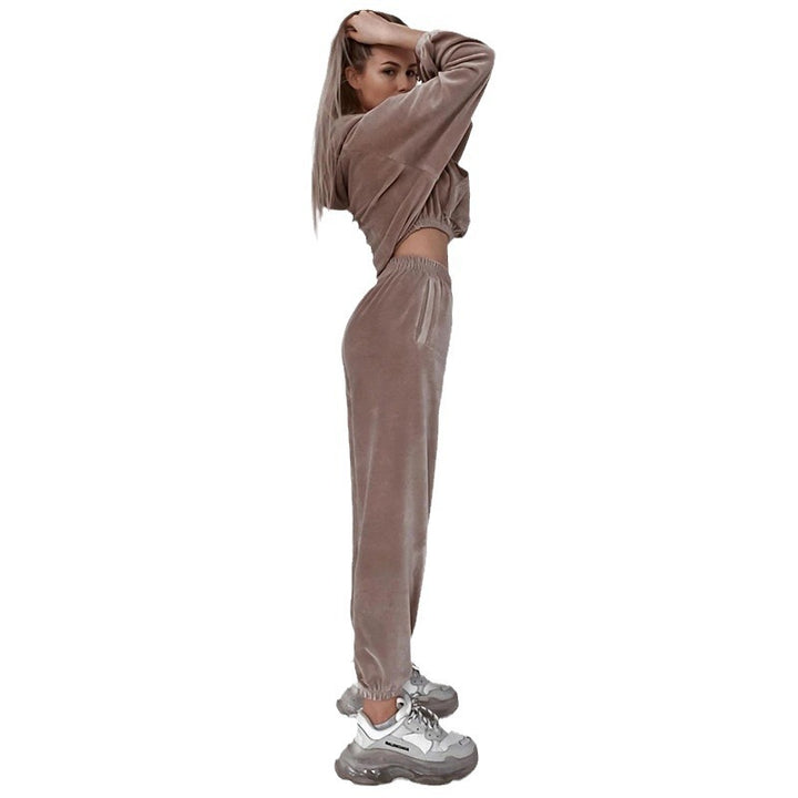 Damen Loungewear-Set aus weichem Velours mit cropped Hoodie und elastischer Hose Drune
