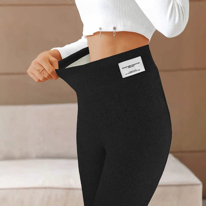 Drune | Hochwertige Ripp-Leggings mit hohem Bund und dekorativem Design