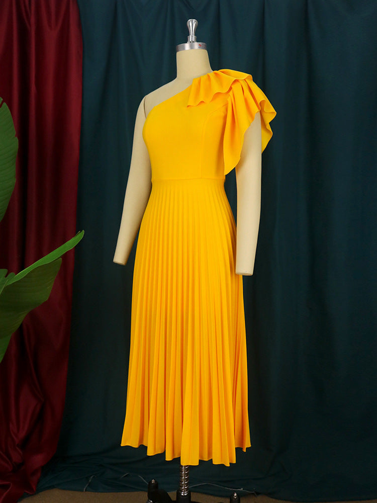 Damen Plissee Maxikleid mit asymmetrischem Träger und Rüschendetail Drune