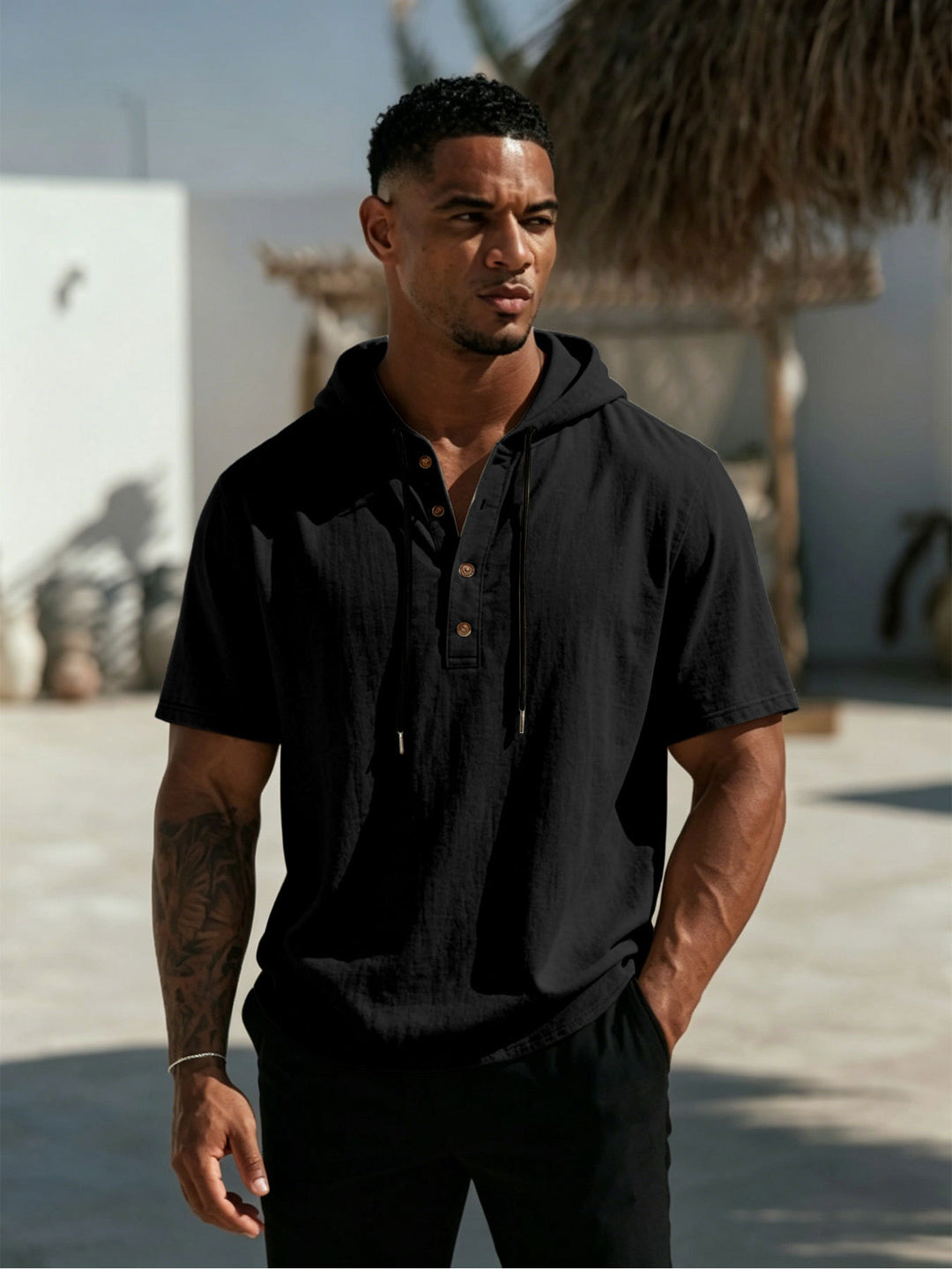 Herren Kurzarm-Hoodie-Henley aus Leinenoptik mit Knopfleiste Drune