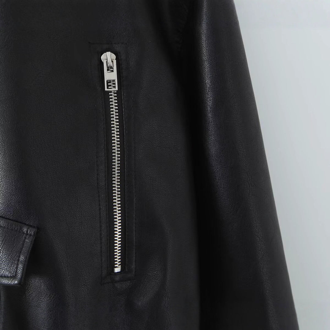 Damen Kunstlederjacke mit hohem Kragen und einzigartigem Design Drune