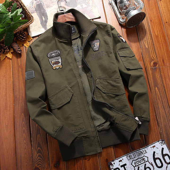 Herren Field-Bomberjacke aus robustem Canvas mit Aufnäher-Details und Ärmelpattentasche Drune