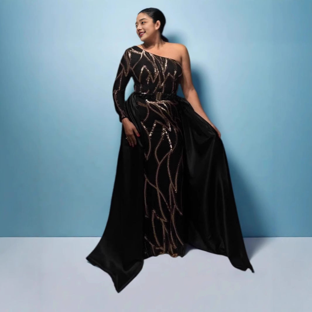Damen Maxikleid mit glitzerndem Muster und elegantem Cape Drune
