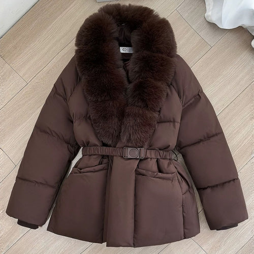 Damen Taillierte Kurz-Steppjacke mit voluminösem Schalkragen aus Kunstfell und Ziergürtel Drune