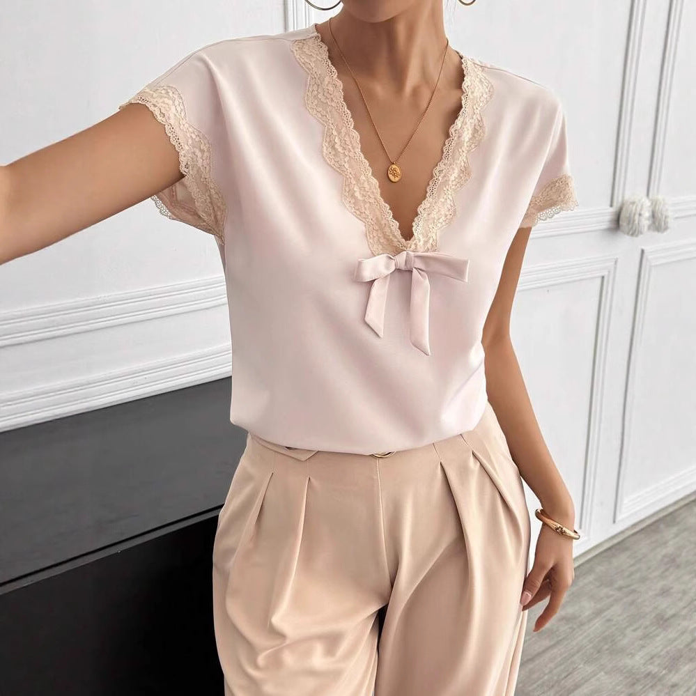 Damen Blusenshirt mit floralem Spitzensaum und satiniertem Finish Drune