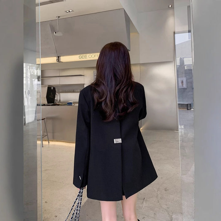 Damen modischer Oversize-Blazer mit elegantem Schnitt und dekorativem Schmuckelement Drune