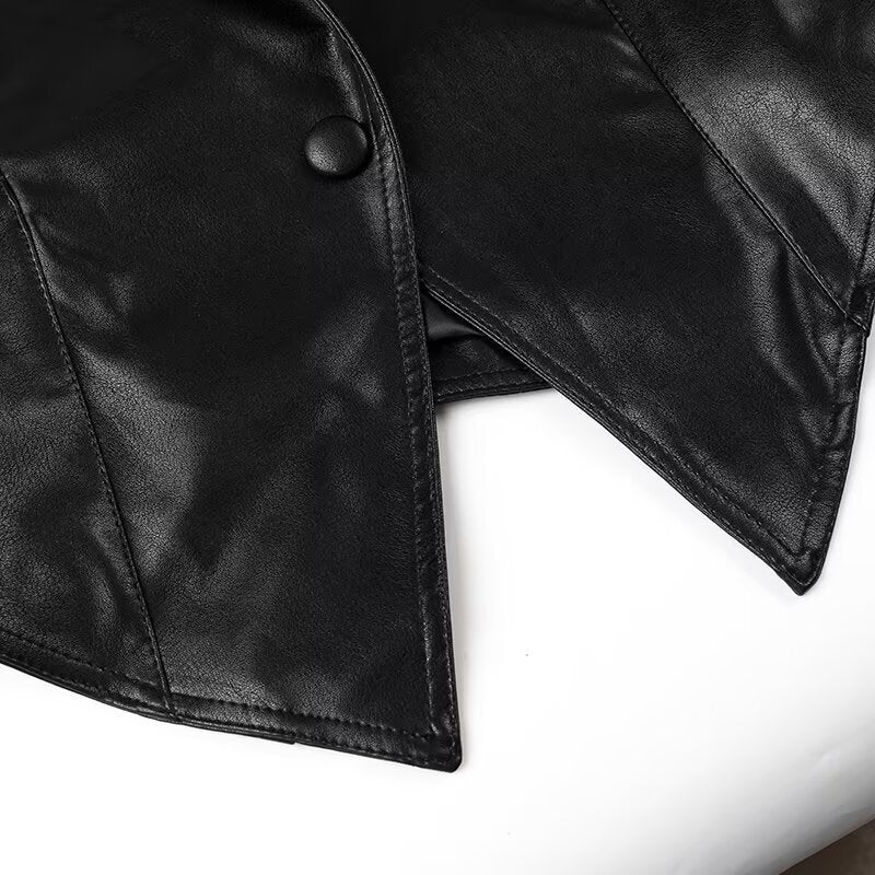 Damen nan taillierte Kunstlederjacke mit Schalkragen, Schnürdetail an den Schultern und Bindegürtel Drune