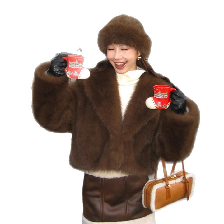 Damen Kurzmantel aus veganem Hochflor-Fauxfur mit Oversize-Schalkragen Drune