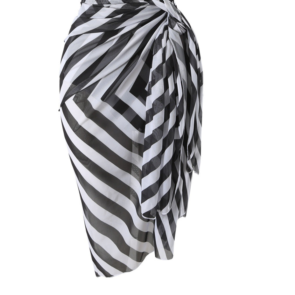 Damen Abendkleid mit raffiniertem Wickeldesign und gestreiftem Oberteil Drune