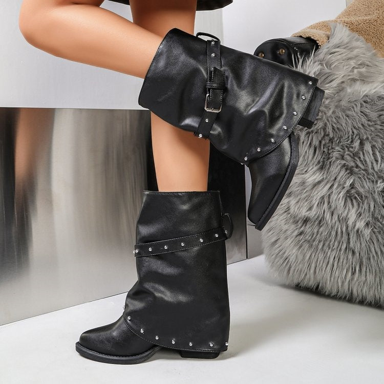 Damen Modische Boots mit Nieten und Gürteldetails Drune
