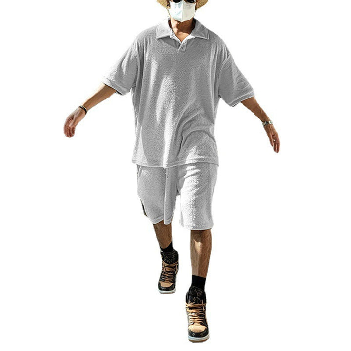 Herren nan urbanes weites Freizeit-Set mit Henley-Kragen, verlängertem weit geschnittenem Shirt und knielangen Jersey-Shorts Drune