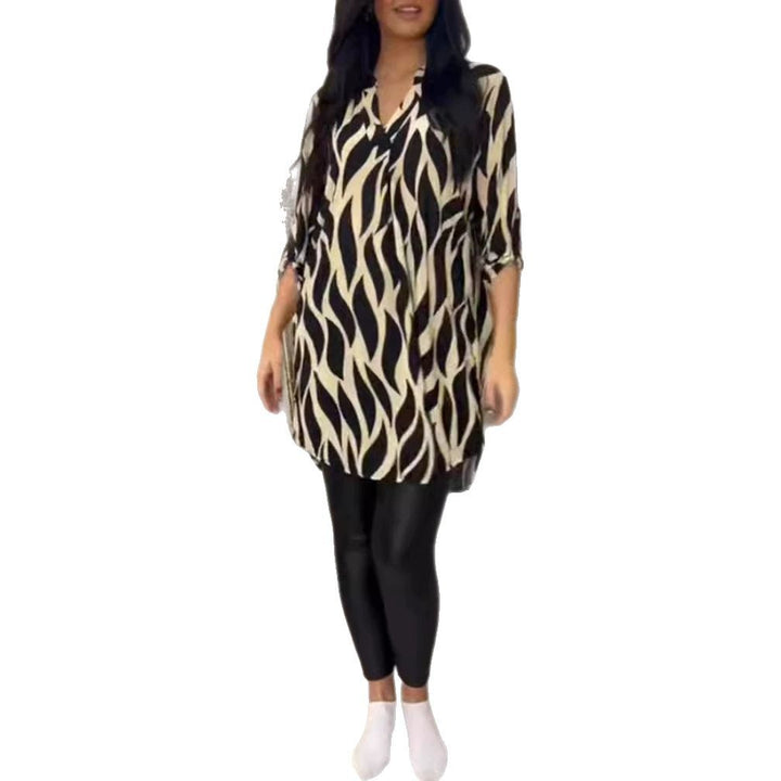 Damen nan oversized Tunika-Bluse mit organischem Blattprint, V-Ausschnitt, halber Knopfleiste und gerundetem Saum Drune
