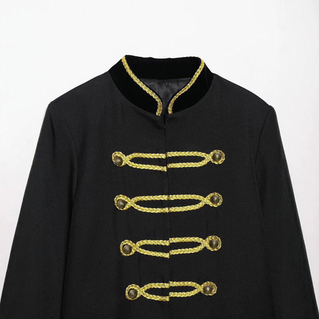 Damen Kurzblazer im Militärstil mit goldener Kordverzierung und Schwalbenschwanz Drune