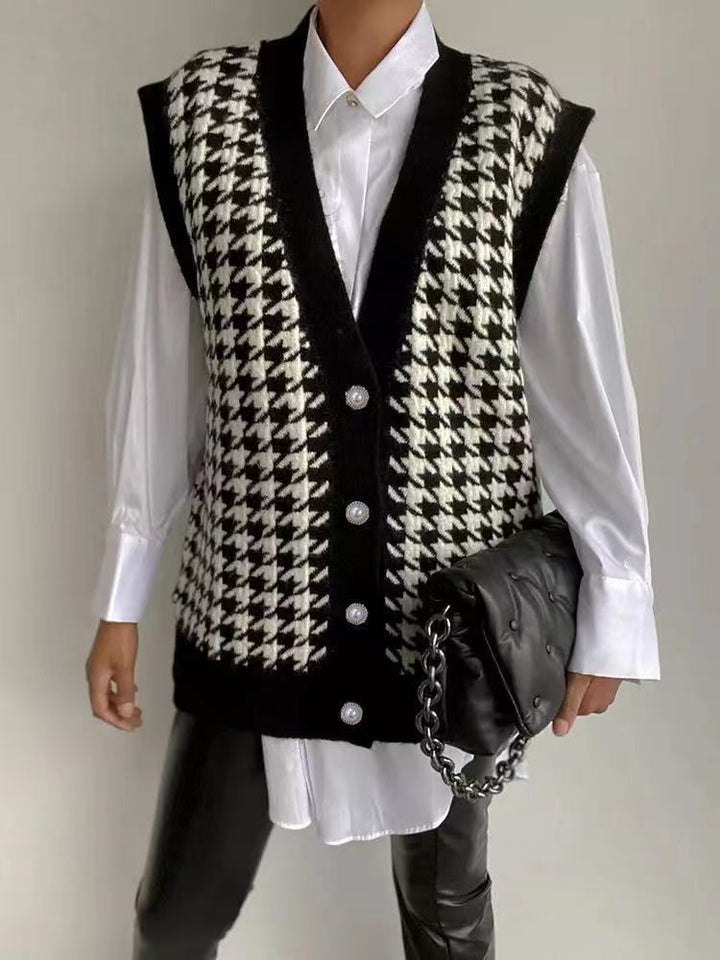 Damen Strickweste mit Hahnentrittmuster und eleganten Perlenknöpfen Drune