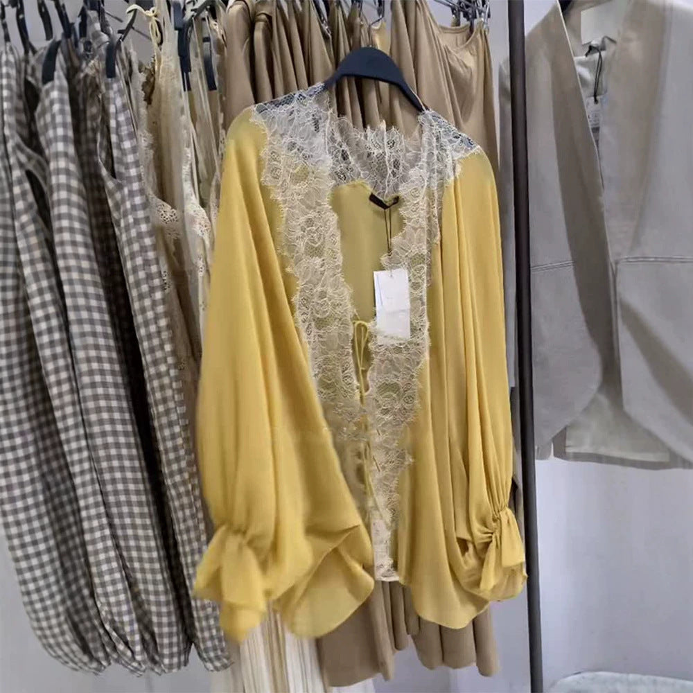 Damen Blusenjacke mit Spitzeneinsatz, tiefem V und Ballonärmel Drune