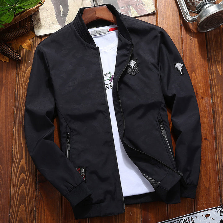 Herren Leichte wasserabweisende Bomberjacke mit Meshfutter und Patch‑Applikationen Drune