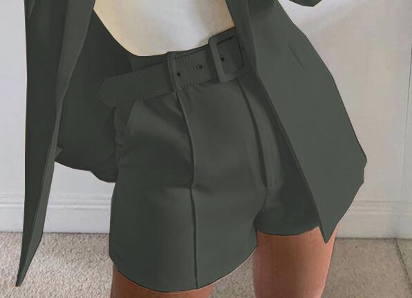 Damen Zweiteiliges maßgeschneidertes Blazer‑Set mit hochtaillierten Shorts und Gürtel Drune