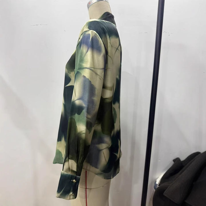 Damen nan seidenähnliche Hemdbluse mit verdeckter Knopfleiste und abstraktem Print Drune