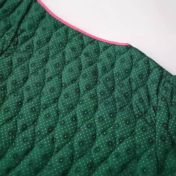 Damen nan gesteppte Kurzjacke mit V‑Ausschnitt, Kontrastpaspel und Schleifen-Detail Drune