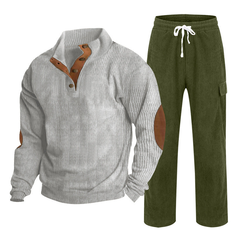 Herren nan strukturiertes Feinstrick-Halbknopf-Pullover und Feincord-Cargo-Zweiteiler Drune
