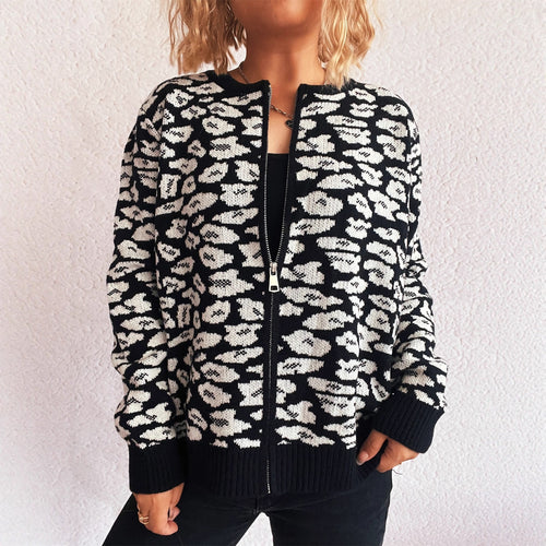 Damen Strickjacke mit floralem Jacquardmuster und durchgehender Knopfleiste Drune