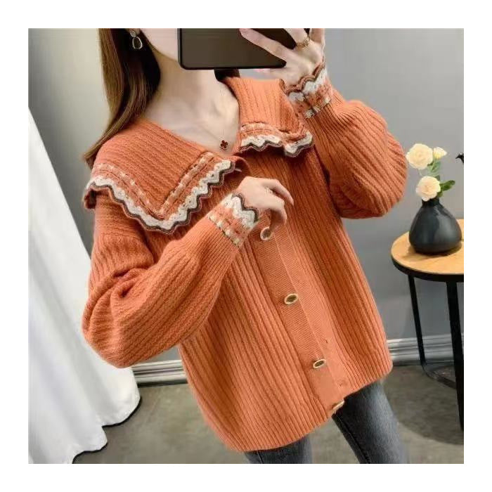 Damen Strickjacke mit dekorativem Kragen und großen Knöpfen Drune