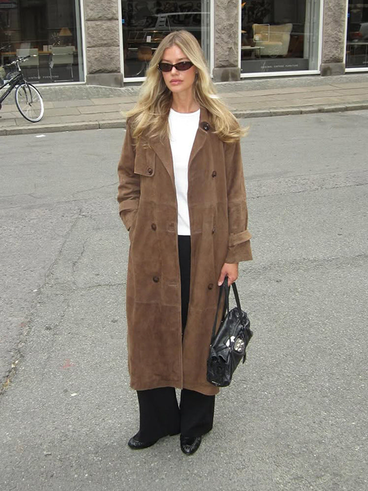 Damen Langer Wildleder‑Trenchcoat mit doppelreihiger Knopfleiste Drune