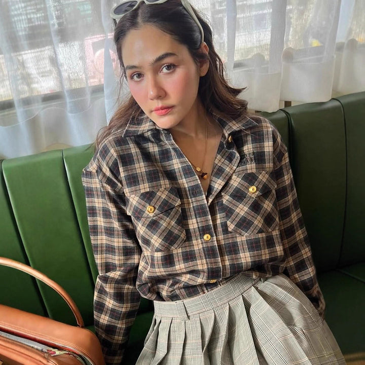 Damen Kariertes Overshirt mit Brusttaschen und goldenen Druckknöpfen Drune