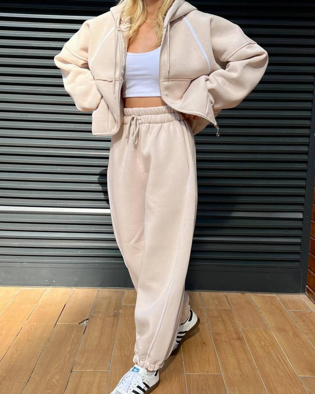 Damen nan kurzes Zip-Hoodie und Highwaist Jogginghose Set mit elastischem Komfortbund und seitlicher Paspel Drune