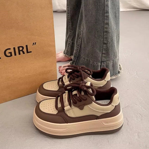 Damen Sportliche Plateau-Sneaker mit elastischen Schnürsenkeln und dämpfender Sohle Drune