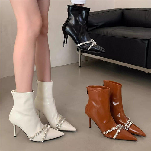 Damen Stiletto-Ankleboots mit spitzer Zehenpartie, schmalem Stiletto-Absatz und funkelnder Kristallkette Drune