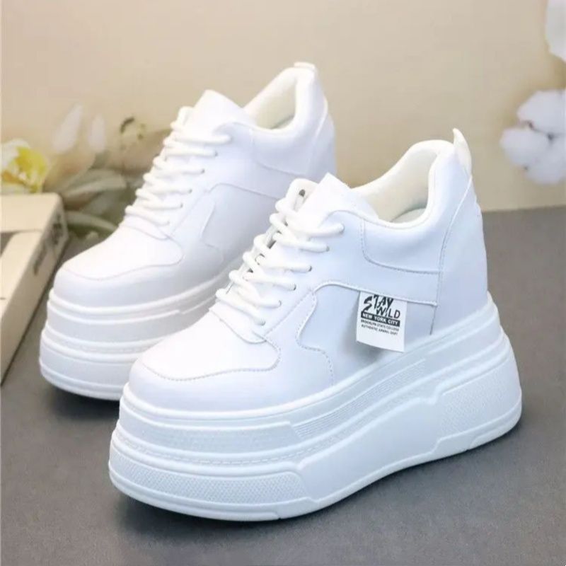 Damen Plattform Sneakers mit modischer Silhouette und stabiler Sohle Drune