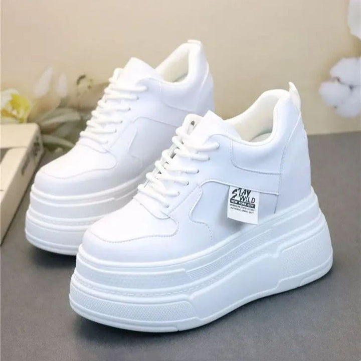Damen Plattform Sneakers mit modischer Silhouette und stabiler Sohle Drune