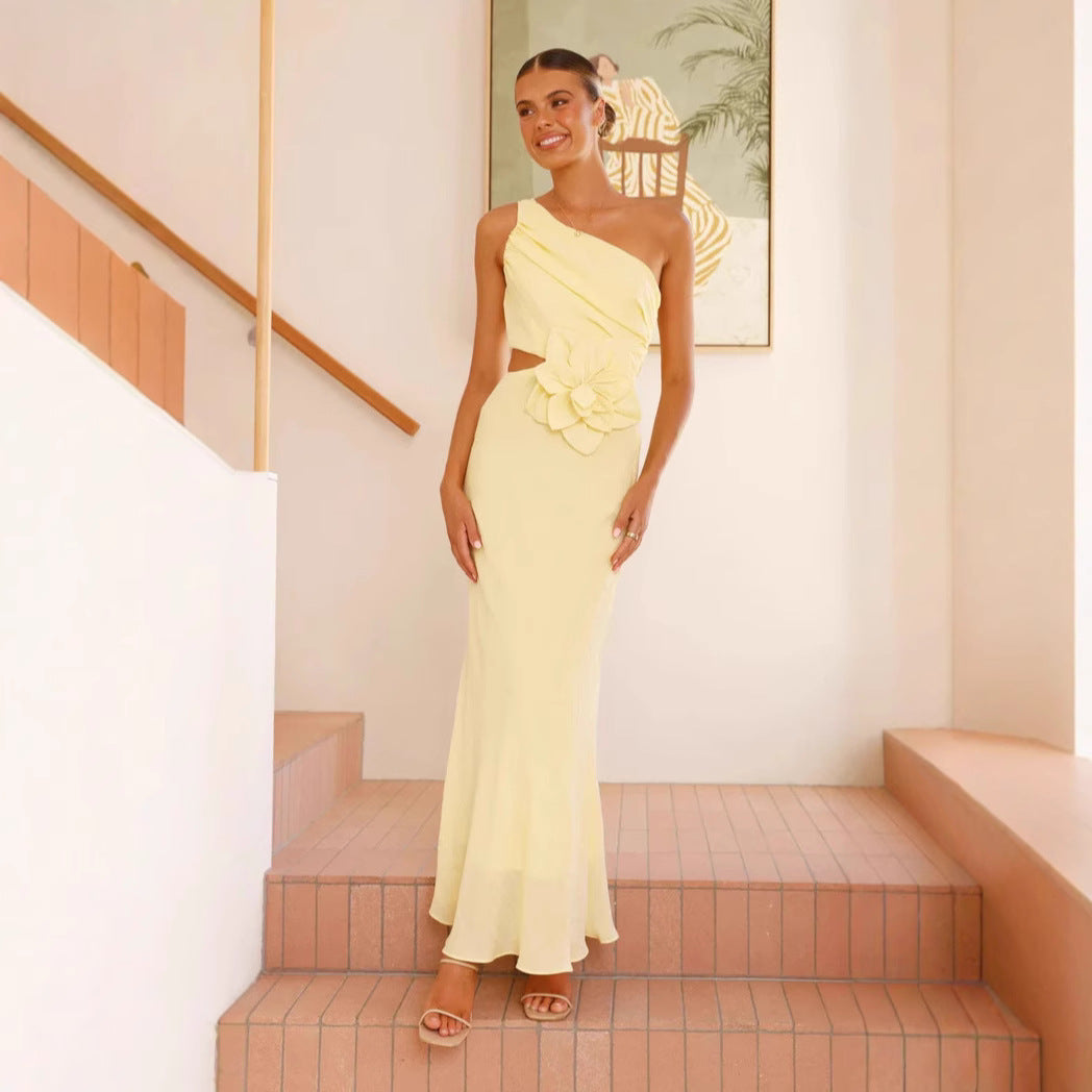 Damen Elegantes Maxikleid mit seitlichem Cut-Out und floralem Detail Drune