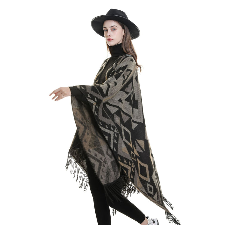 Damen Gewebter Ruana-Umhang aus Wollmix mit grafischem Ethno-Jacquard und langen Fransen Drune