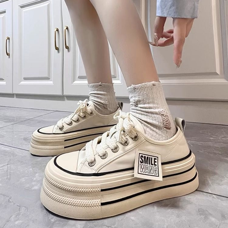Damen Plateau Sneakers mit doppelter Sohle und trendigem Design Drune