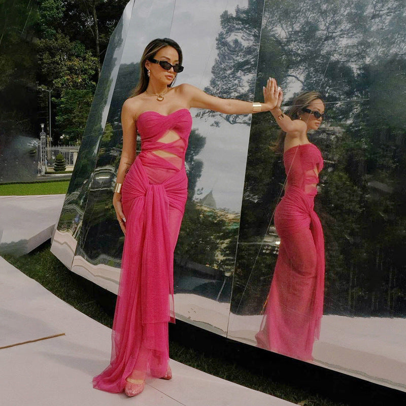 Damen Elegantes trägerloses Maxikleid mit raffinierten Drapierungen und transparenter Optik Drune