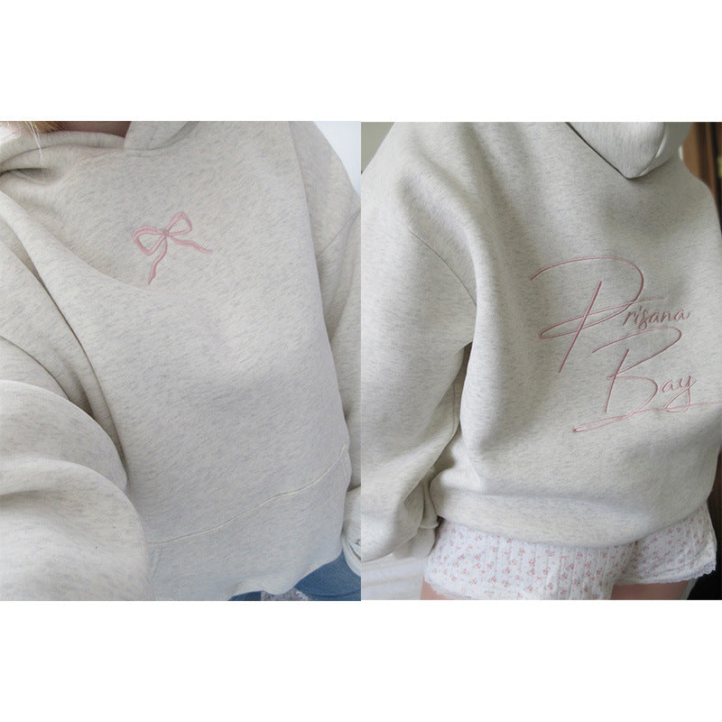 Damen Oversize Hoodie Sweatshirt mit zartem Stickdesign auf der Vorderseite und gesticktem Schriftzug auf der Rückseite Drune