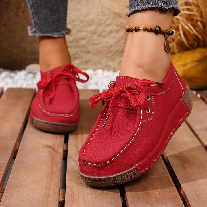 Damen mokassinartige Plateau-Sneaker mit Velourslederoptik, dekorativer Handnaht und stoßdämpfender Profilsohle Drune