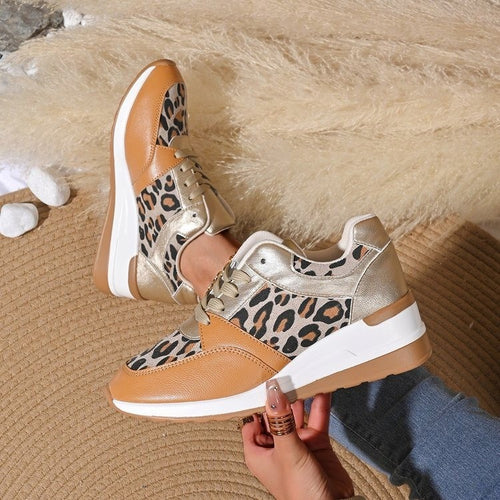 Damen nan stilvolle Plateau-Sneaker mit Leopardenmuster, gepolsterter Komfortinnensohle und glänzenden Einsätzen Drune